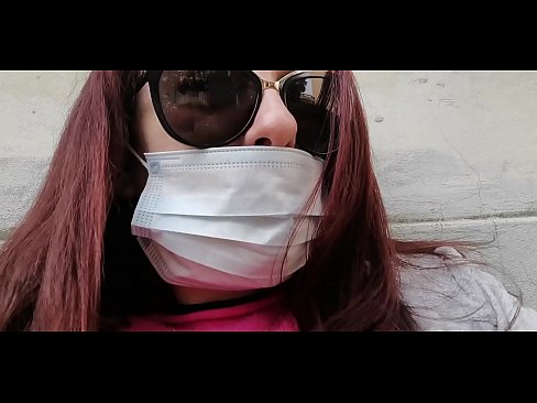 ❤️ D'Nicoletta hëlt sech op hirem Noper a pisst a senger Garage (Special Covid19 Italienesch Quarantän) ️❌ Pornovideo bei eis ❌️
