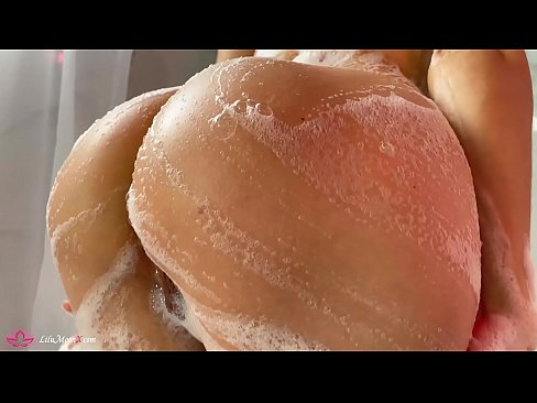 ❤️ Brunette masturbéiert Pussy mat Vibrator fir en intensiven Orgasmus an der Dusch ️❌ Pornovideo bei eis ❌️