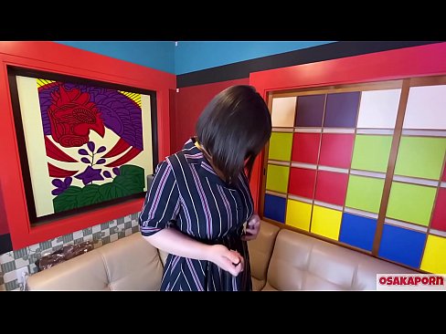 ❤️ Japanesch Cutie mat groussen Titten masturbéiert mat Sexspillsaachen an huet en Orgasmus. Si schwätzt an engem Interview iwwer hir fucking Erfahrung. Riesen Titten an haare Muschi krauchen haart. Osakaporn ️❌ Pornovideo bei eis ❌️